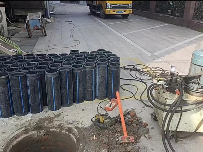 坡头PE置换管厂家 DN315置换管 非开挖管短管置换